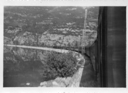 Photo Vintage Paris Snap Shop - Train Wagon Rivière - Trenes