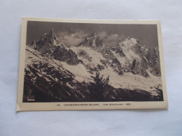 CHAMONIX MONT BLANC ( 74 Haute Savoie )   LES AIGUILLES SOUS LA NEIGE - Chamonix-Mont-Blanc