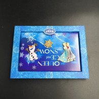 China Shanghai Philatelic Corporation Disney Authorizes The Ice And Snow Adventure Badge, Which Includes A Postcard - Cina
