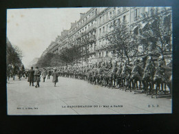 LA MANIFESTATION DU 1er MAI A PARIS - Konvolute, Lots, Sammlungen