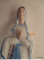 Statuette-SAINTE-VIERGE-en-porcelaine-polychrome-haut-16-cm-parfait-etat - Popular Art