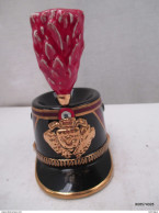 Cendrier -shako De   La Garde Républicaine   En Ceramique Polychrome  Exemplaire  Numeroté , Modele  Déposé - Armas De Colección