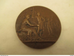 Medaille  - Prix De Tir - Diametre  5 Cm  Tres Bon état - Armi Da Collezione