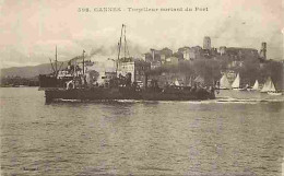 06 - Cannes - Torpilleur Sortant Du Port - Animée - Bateau - Militaria - CPA - Voir Scans Recto-Verso - Cannes