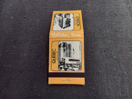 CANADA  - QUEBEC - Petite Boîte Aĺlumettes "   Holiday Inn    "        Net    2,50 - Matchboxes