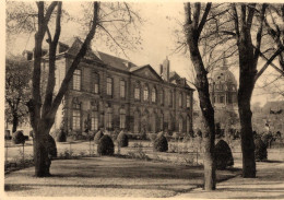 PARIS - HÔTEL BIRON - Vue Sur La Cour - Cafés, Hôtels, Restaurants