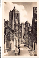 AGOP7-0582-18 - BOURGES - Cher - La Cathédrale - Vue De La Rue Porte Jaune - Bourges