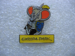 Pin's De La Souris Du Parc D'attraction EUROPA PARK à Rust En Allemeagne - Altri & Non Classificati