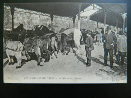 LES MARCHES DE PARIS                        LE MARCHE AUX CHEVAUX - Arrondissement: 13