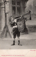 Enfant Jouant De La Trompette   - Gouesnon Paris Carte Pionnière Cliché Nadar - Muziek En Musicus