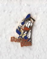 1 Pin's DONALD DUCK - DISNEY - En Métal Doré Et 1 Attache. - Disney