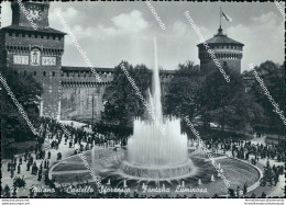 Bq470 Cartolina Milano Citta' Castello Sforzesco Fontana Luminaria - Milano (Mailand)