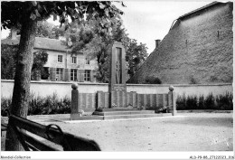 ALDP9-88-0809 - NEUFCHATEAU - Monument Aux Morts 1939-1945 - Neufchateau