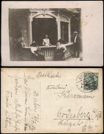 Ansichtskarte Berlin Frau Im Parkpavillon, Gäste 1912 Privatfoto - Autres & Non Classés