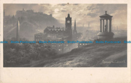 R086547 Edinburgh From Calton Hill. Chic Series. Charles Worcester - World