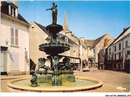 CAR-AAYP9-91-0663 - ETAMPES - Place Notre-Dame - La Fontaine - Etampes
