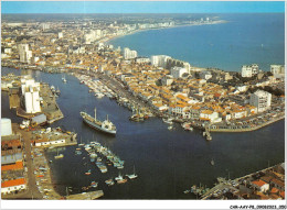 CAR-AAYP8-85-0569 - LES SABLES D'OLONNE - Vue Aerienne Du Port De Peche Et De Plaisance - Sables D'Olonne