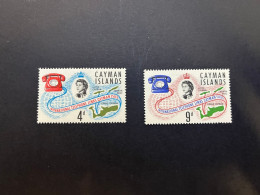 11-5-2024 (stamp)  Cayman Islands (2 Values) Telephne Link - Cayman (Isole)