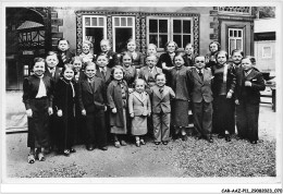 CAR-AAZP11-0851 - CIRQUE - Exposition Internationale De Paris 1937 - Royaume De Lilliput - Un Groupe De La Population  - Cirque