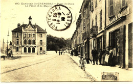 2339 -  Pont De Claix - La Place Et La Mairie Tabac A Droite - Animation   Circulée En    1915 - Autres & Non Classés