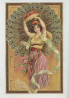 FEMMES - FRAU - LADY -Jolie Carte Fantaisie Femme Danseuse Au Tambourin Et Plumes De Paon (peacock ) - Women