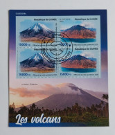N° 10744 à 10745      Les Volcans  -  Géologie  - Feuillet Avec 2 Timbres Dentelés Et 2 Non - Dentelés    -  Oblitérés - Guinée (1958-...)