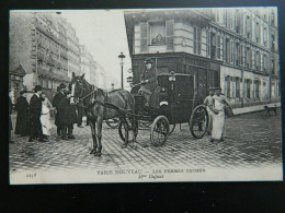 PARIS NOUVEAU           LES FEMMES COCHER            Mme DUFAUT - Transport Urbain En Surface