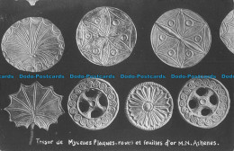 R087429 Tresor De Mycenes Plaques. Roues Et Feuilles Dor M. N. Athenes. Engl Pho - World