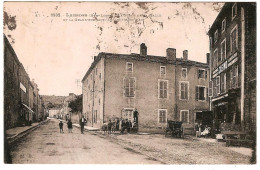 LEMPDES..PLACE DE LA HALLE ET LA GRAND'RUE (ANIMEE) - Autres & Non Classés