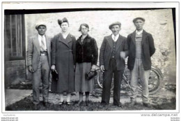 77 COURPALAY FLEURY CARTE PHOTO SAISONNIERS FERME DE FLEURY CHEZ THROUIN FAMILLE D'UKRAINE - Autres & Non Classés