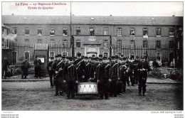 02 LA FERE 29e REGIMENT D'ARTILLERIE ENTREE DU QUARTIER - Sonstige & Ohne Zuordnung