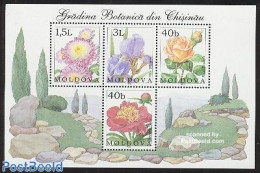 Moldova 2002 Botanic Garden S/s, Mint NH, Nature - Flowers & Plants - Gardens - Roses - Otros & Sin Clasificación