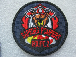 ECUSSON DES SAPEURS POMPIERS EQUIPE 2 (SECTEUR INCONNU) SUR SCRATCH 80MM - Feuerwehr