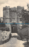 R088112 The Great Gateway. Carisbrooke Castle. I Of W. T. Piper - World