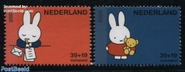 Netherlands 2005 Miffy 2v, Perf. 14.25:13 (from Prestige Booklet), Mint NH, Art - Children's Books Illustrations - Dic.. - Ongebruikt