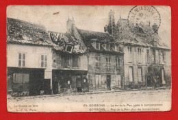 (RECTO / VERSO) SOISSONS EN 1915 - N° 174 - LA RUE DE LA PAIX APRES BOMBARDEMENT - CACHET TRESOR ET POSTES SECT. 130 - Soissons