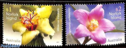 Norfolk Island 2017 Flowers 2v, Mint NH, Flowers & Plants - Autres & Non Classés