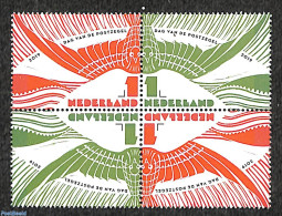 Netherlands 2019 Stamp Day 2x2v [+] Tete Beche, Mint NH, Stamp Day - Stamps On Stamps - Nuevos