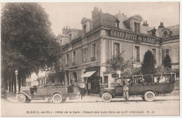 CPA Blois (41) Automobile  RARE Gros Plan Sur Les Autocars De La Cie D'Orléans Devant Le Grand Hôtel De La Gare - Blois