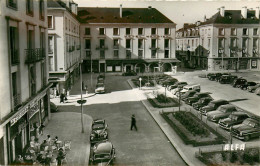 37* TOURS  Place De La Resistance  (CPSM 9x14cm)     RL23,1588 - Tours