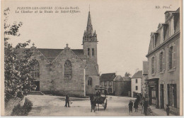 CPA Plestin Les Grèves  (22)  La Place Devant L'Eglise Petite Animation Devant L'Epicerie   Ed NDE - Plestin-les-Greves