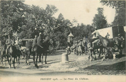 62* FREVENT  La Place Du Chateau  Militaires        RL35.0350 - Autres & Non Classés