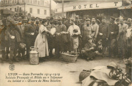 69* LYON  Gare Perrache - -oeuvre De « mme Bizolon » Soldats Francais Et Allies   RL35.0911 - Other & Unclassified