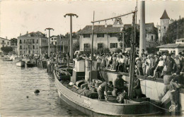 64* ST JEAN DE LUZ  Port  Rentree Des Thoniers (CPSM 9x14cm)     RL35.0551 - Saint Jean De Luz