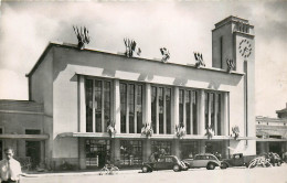 63* CLERMONT FERRAND  La Gare  (CPSM 9x14cm)        RL35.0539 - Clermont Ferrand