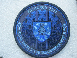 ECUSSON GEND. EGM ESCADRON 25/1 GGM 11/1 MAISONS ALFORT SCRATCH AU DOS 85MM - Police & Gendarmerie