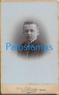 228799 AUSTRIA WIEN COSTUMES BOY PHOTOGRAPHER BING 6.5 X 10.5 CM CARD VISIT PHOTO NO POSTAL POSTCARD - Fotografía