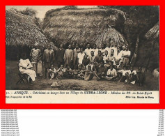 CPA  SIERRA-LEONE.  Catéchisme En Images Dans Un Village, Missionc Des PP.du Saint-Esprit, Animé...CO1722 - Sierra Leone