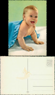 Menschen Soziales Leben (Kinder) Kleinkind Baby Lachend Unter Decke 1970 - Abbildungen