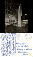 Ansichtskarte Köln Sparkassenbrunnen Und Sparkasse Bei Nacht 1961 - Köln